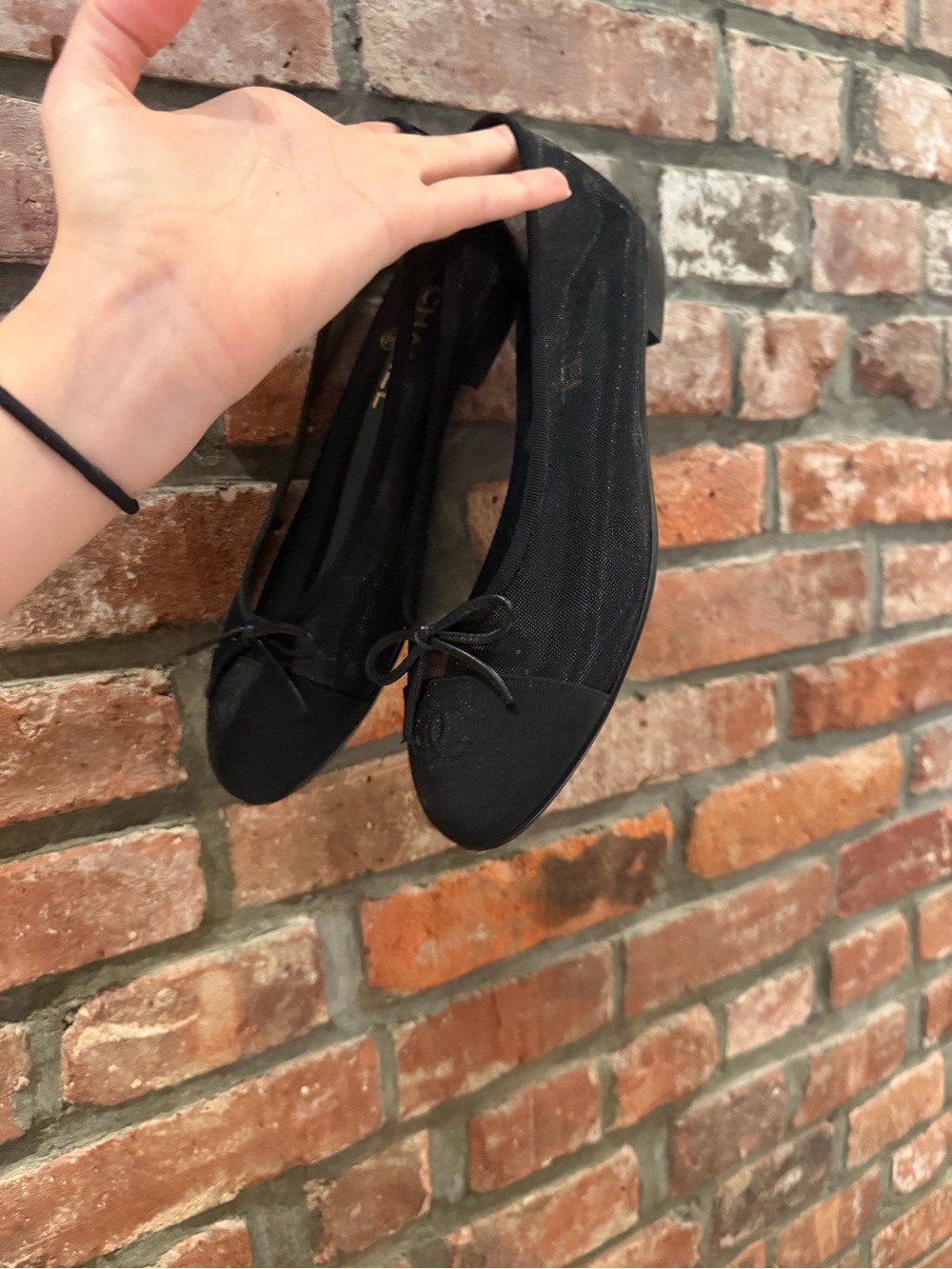 CHANEL Black Mesh Ballerina Flats with Bow and CC Logo - Picture 2 of 4